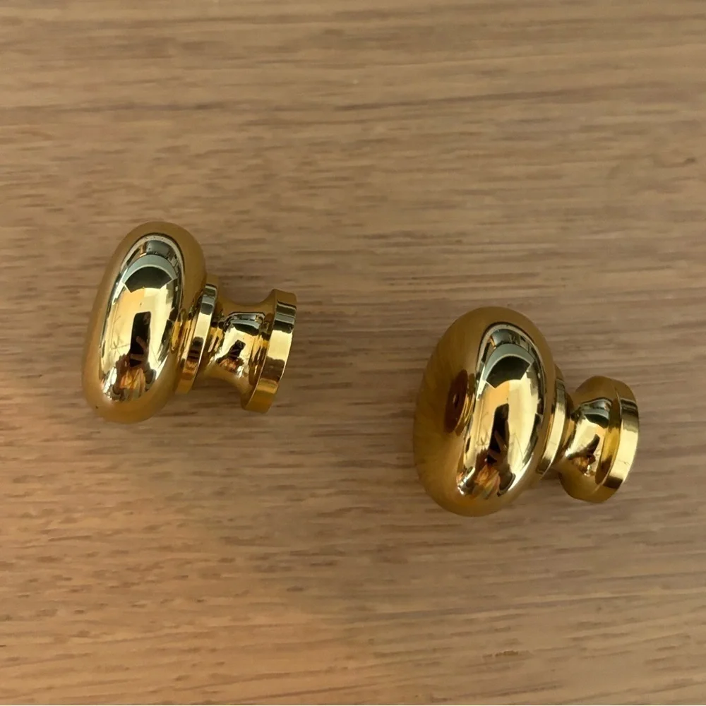 Set of 2 cabinet door knobs Solid‎ brass. New